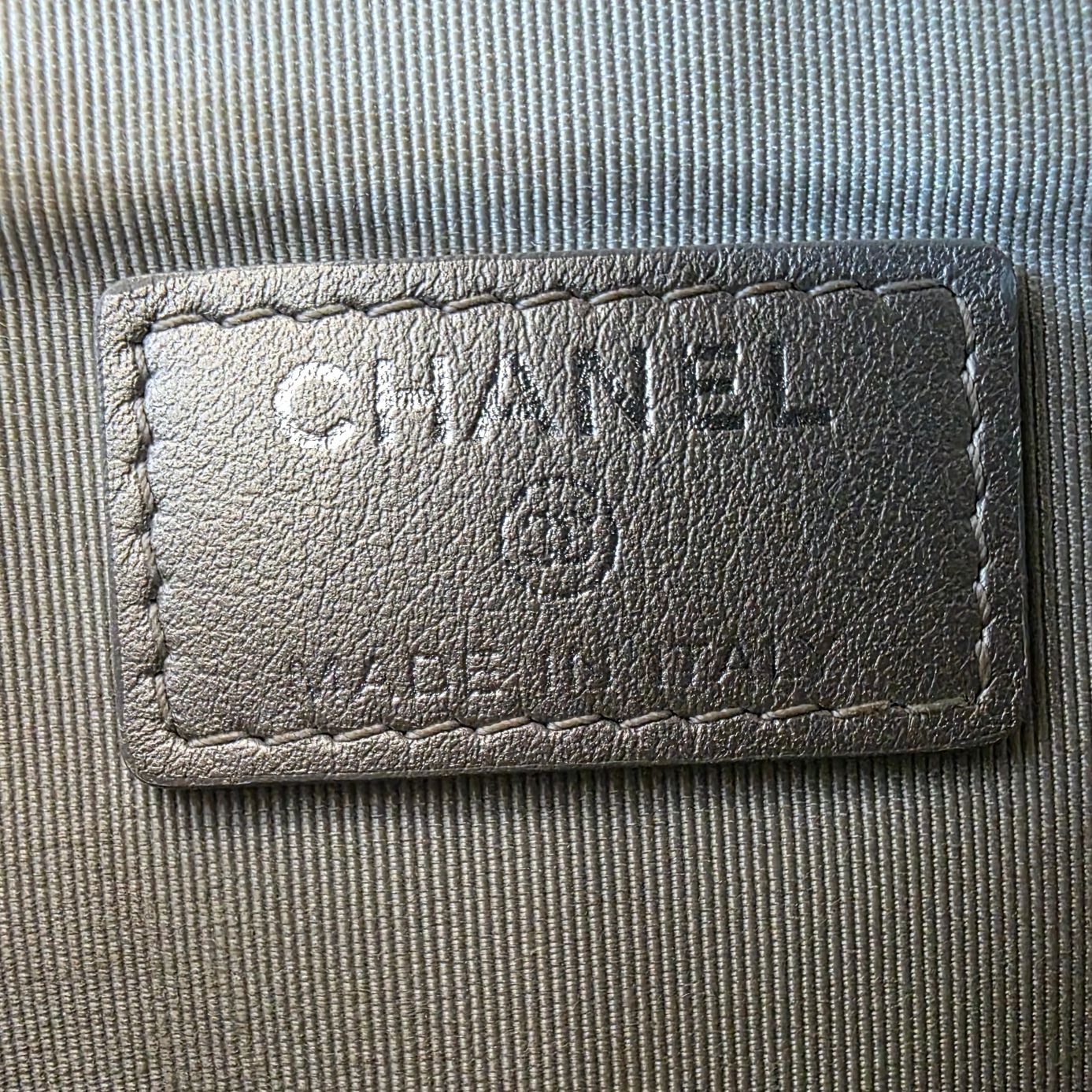 CHANEL Silver 3-in-1 Crossbody Bag [Pre-Owned]