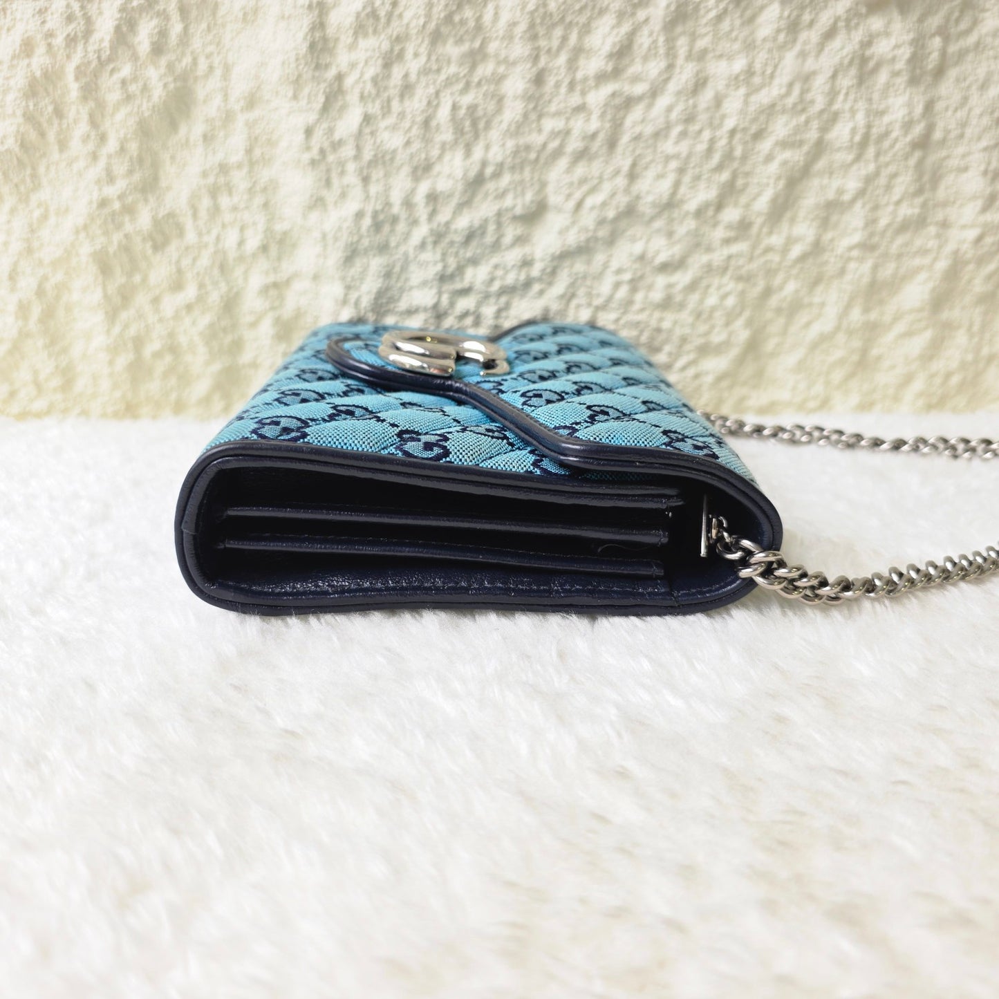 Gucci GG Supreme WOC 单肩包 [二手]