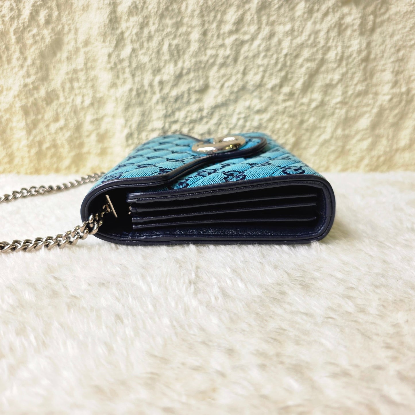Gucci GG Supreme WOC 单肩包 [二手]