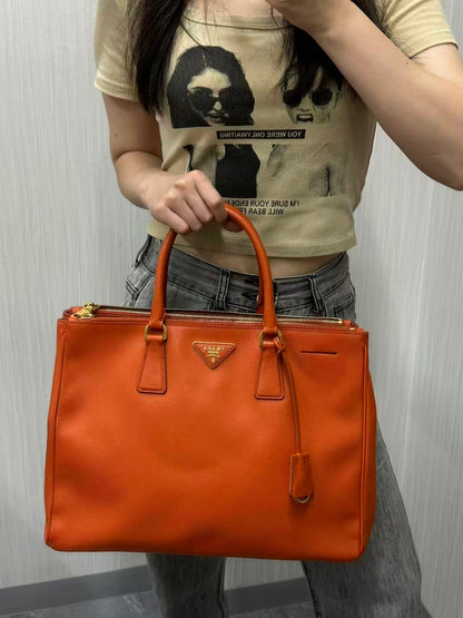 PRADA Orange Saffiano Lux Tote Bag (Galleria / Saffiano Leather) [Pre-Owned]