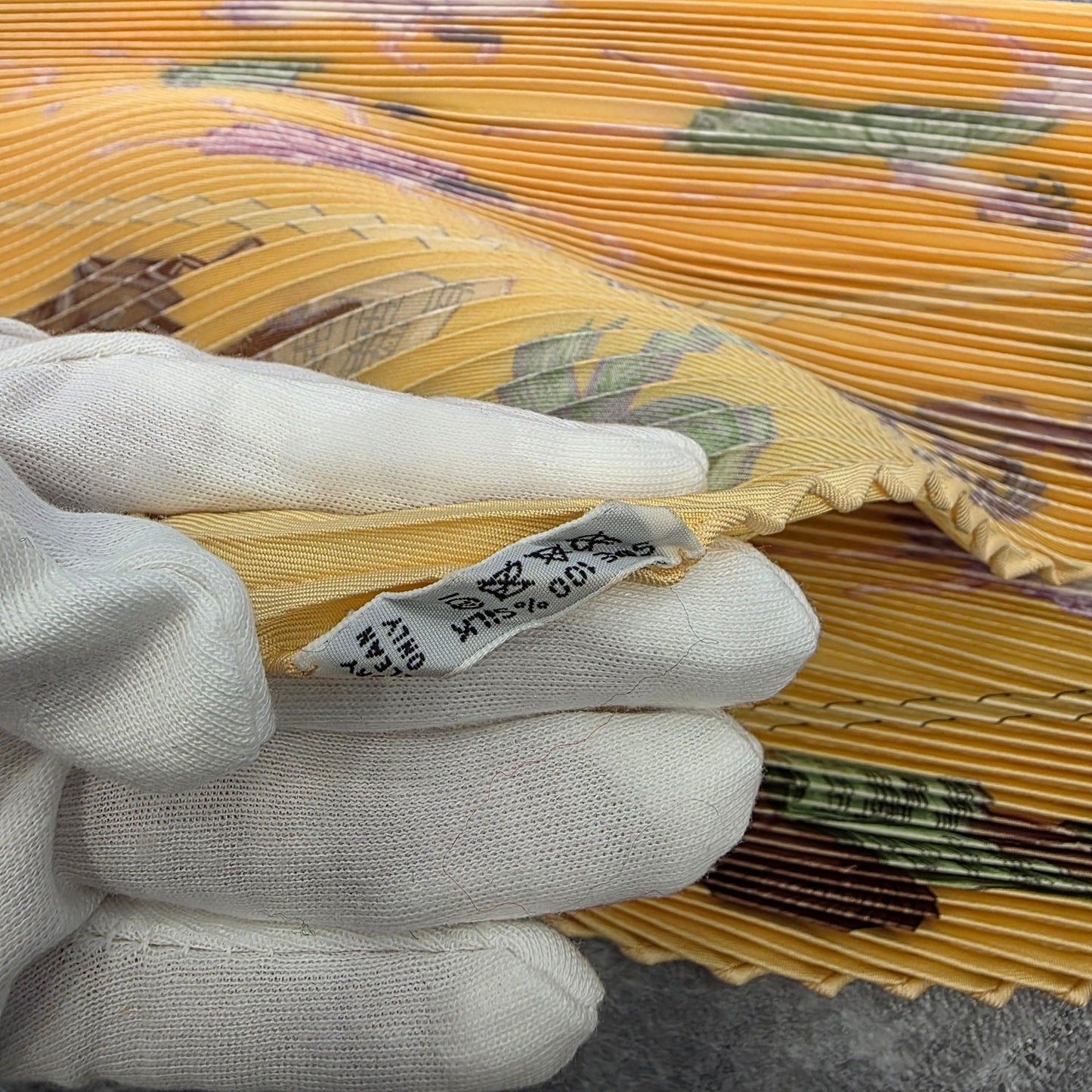 Hermes "Ballet" Pleated Silk Scarf [Pre-Owned]